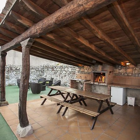 Gasthaus El Cabanon De Pimiango Exterior foto